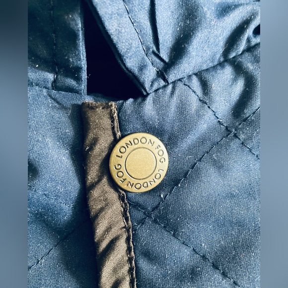 London Fog 3-6mo quilted navy jacket with fleece lining and hood - Picture 6 of 8